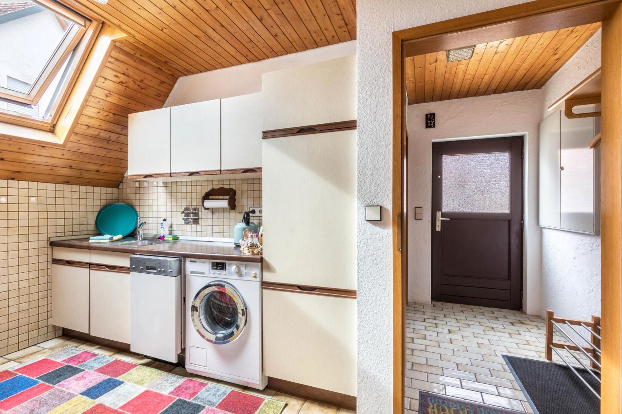 Apartmenthaus Ferienwohnungen Sila Weinstadt Exterior photo
