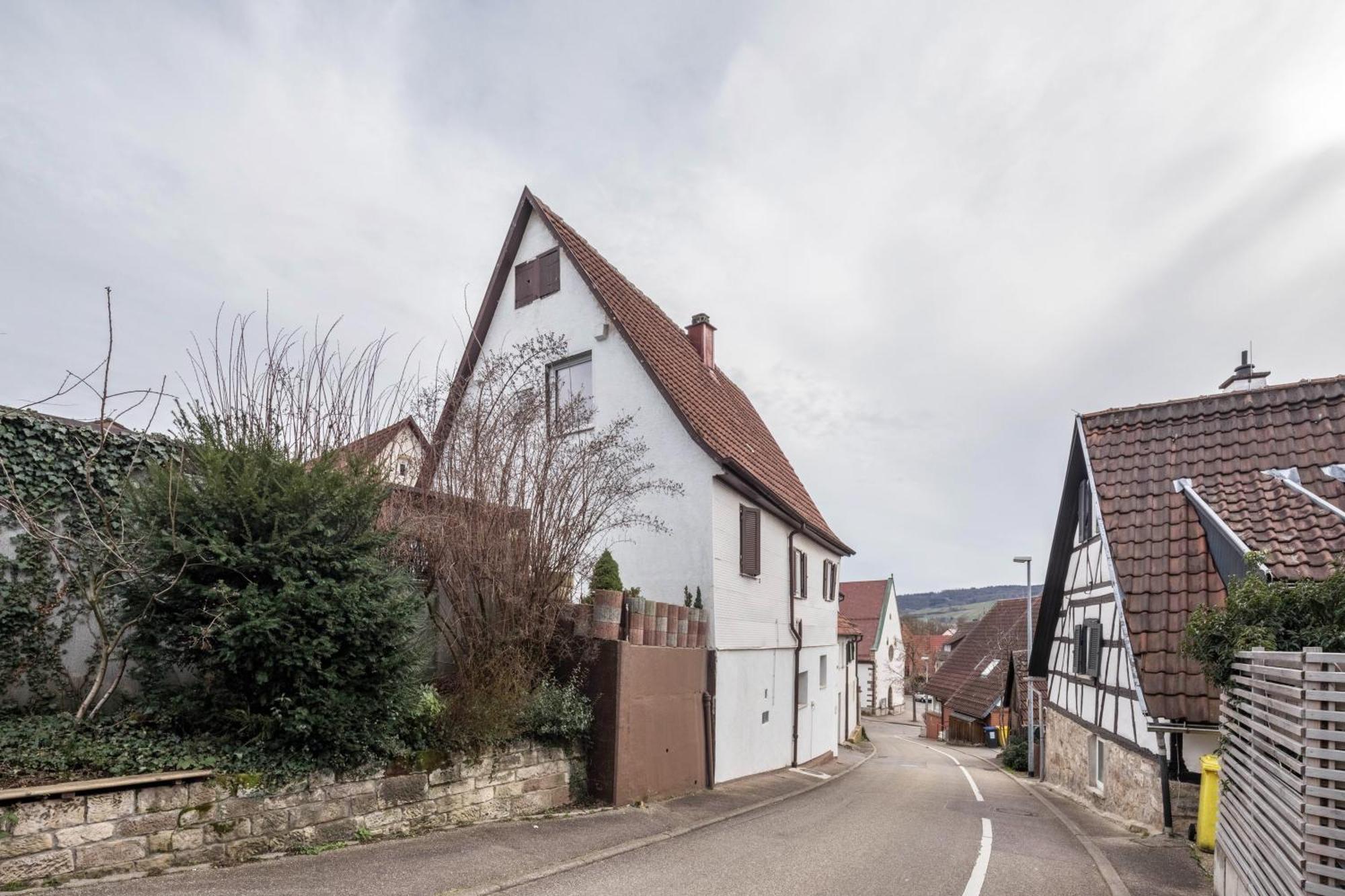 Apartmenthaus Ferienwohnungen Sila Weinstadt Exterior photo