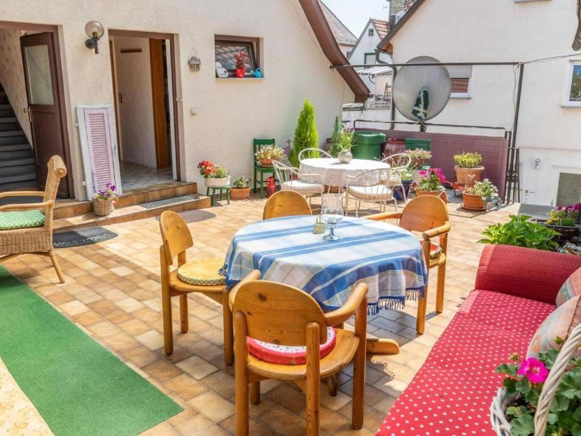 Apartmenthaus Ferienwohnungen Sila Weinstadt Exterior photo